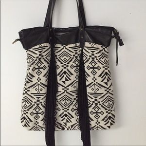 ❌Sold❌Black n white bag